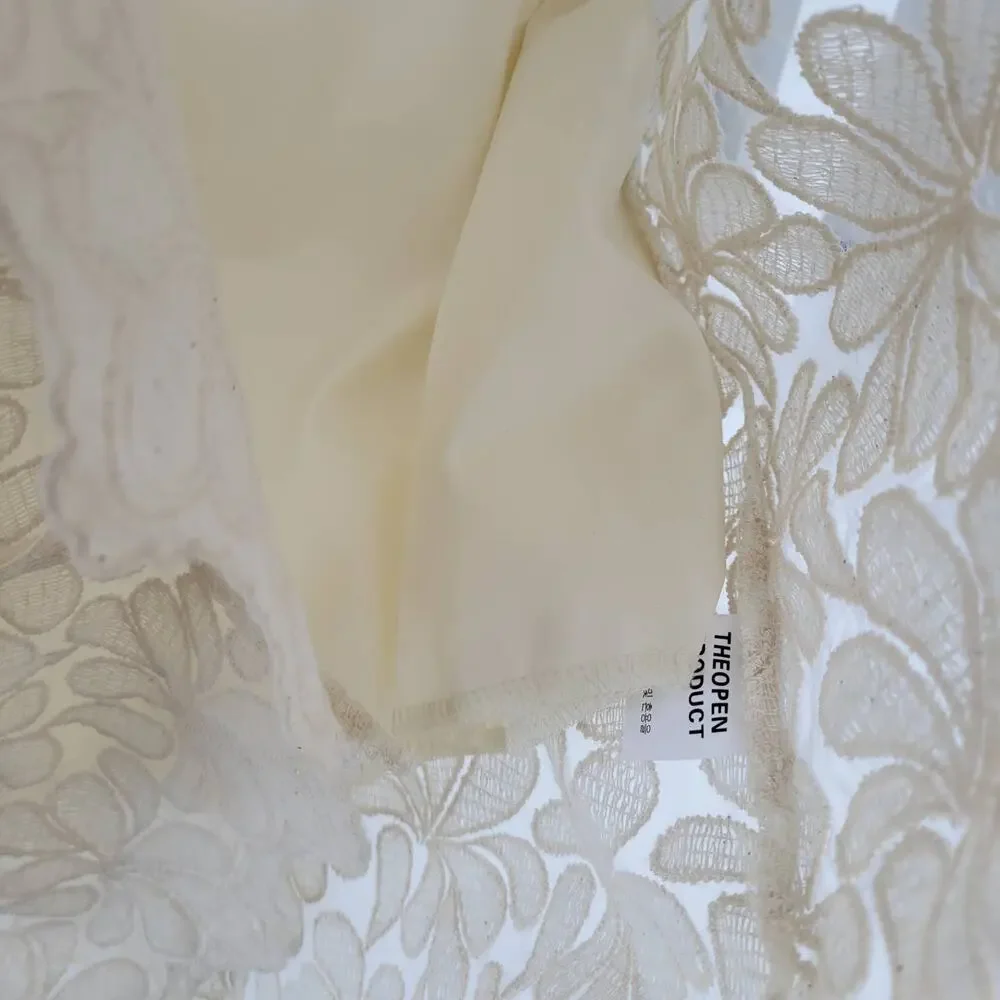 TheOpen Product Ivory Floral Applique Short Sleeve Shift Dress Women Sz S/M - Picture 7 of 7